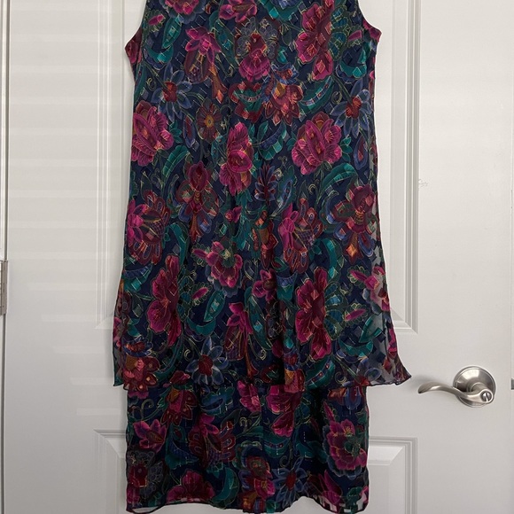 PATRA FORMAL DRESS - Picture 5 of 11